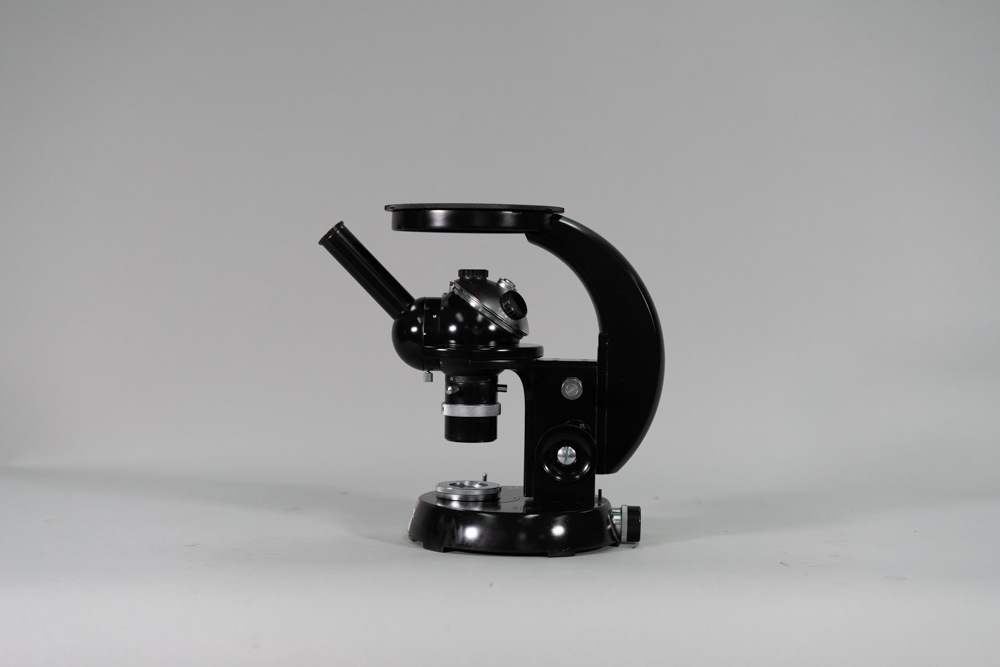 XJB-1型金相显微镜