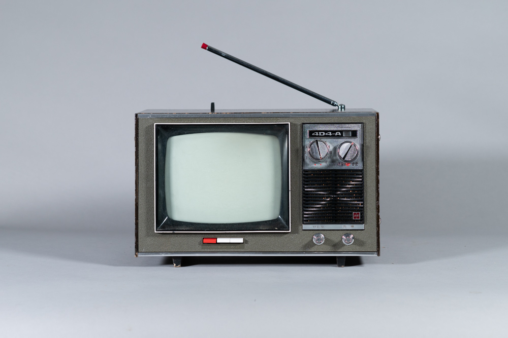 凯歌牌4D4-A型9寸电视收音两用机
