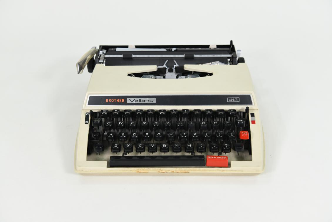 唐多元老师向我馆捐赠多件藏品-图片1