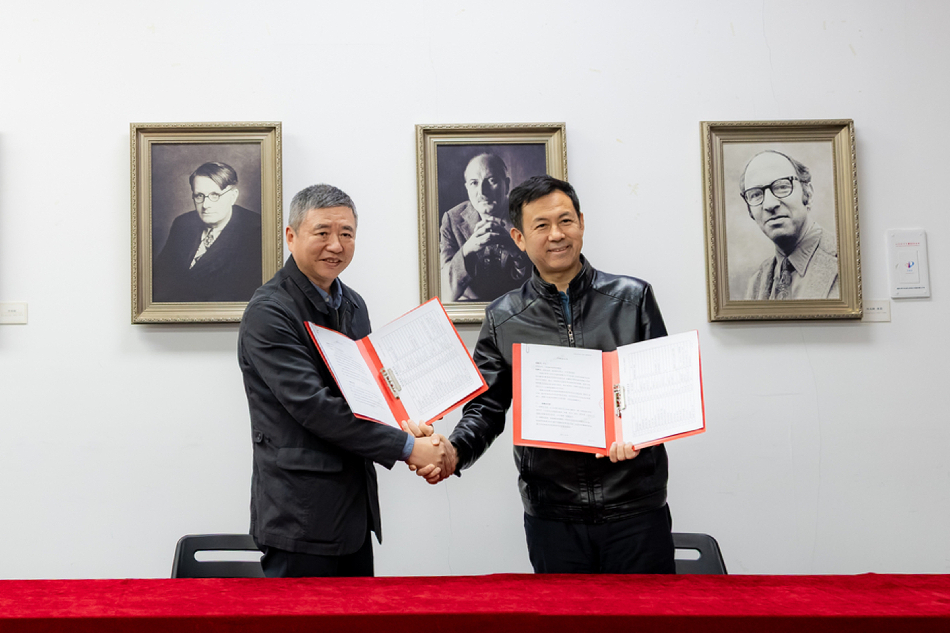 光影递薪：我馆举行古典相机藏品交接仪式-图片3