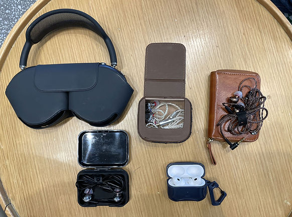 迟浩宇用于日常工作生活中读屏测试的六个耳机