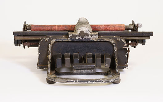 国产盲文打字机-正面