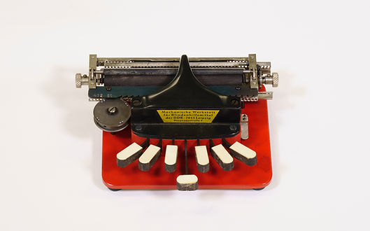 Erika Picht 迷你盲文打字机-俯瞰