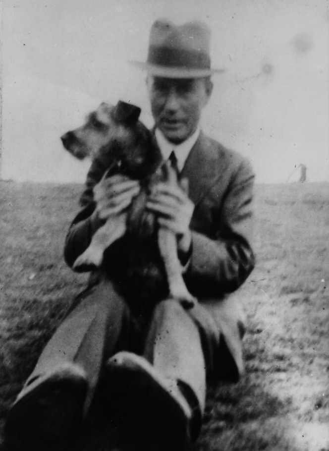 弗雷德里克·格里菲斯照片