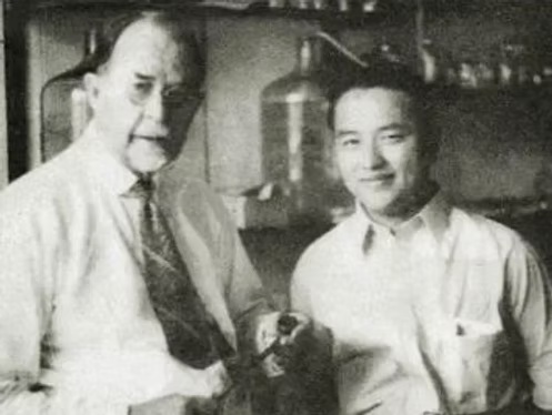 摩尔根和谈家桢合影