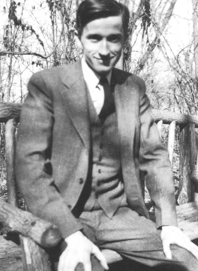 马克斯·德尔布吕克照片