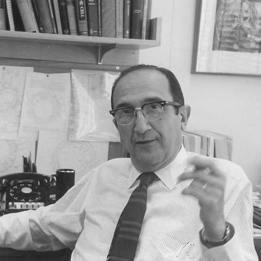 萨尔瓦多·卢里亚肖像